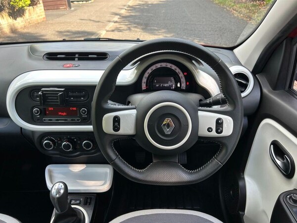 Used Renault Twingo 2018 for sale - 75657579: Photo 17