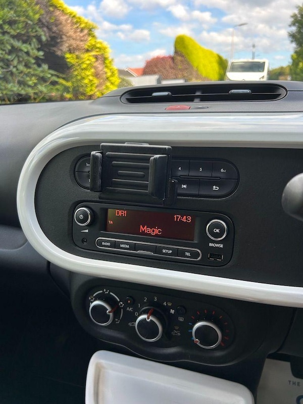 Used Renault Twingo 2018 for sale - 75657579: Photo 20