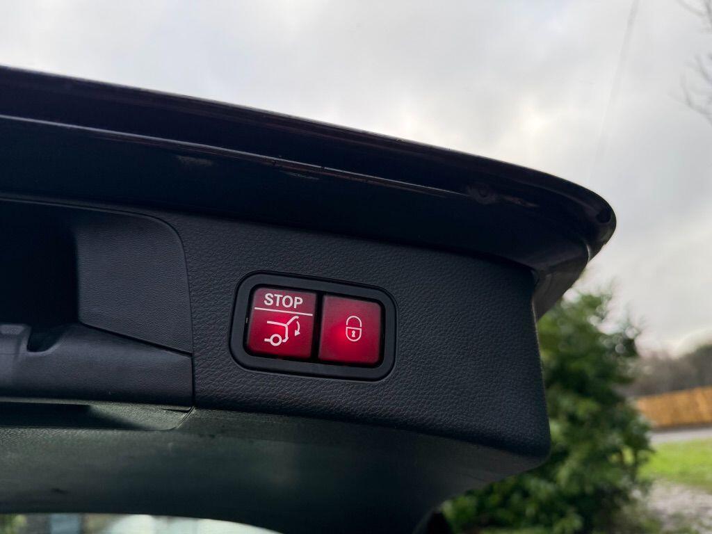 Used Mercedes-Benz C Class 2015 for sale - 77278995: Photo 32