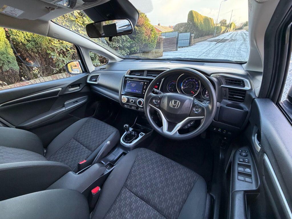 Used Honda Jazz 2017 for sale - 76849603: Photo 12