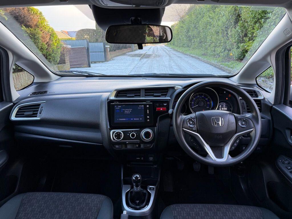 Used Honda Jazz 2017 for sale - 76849603: Photo 15