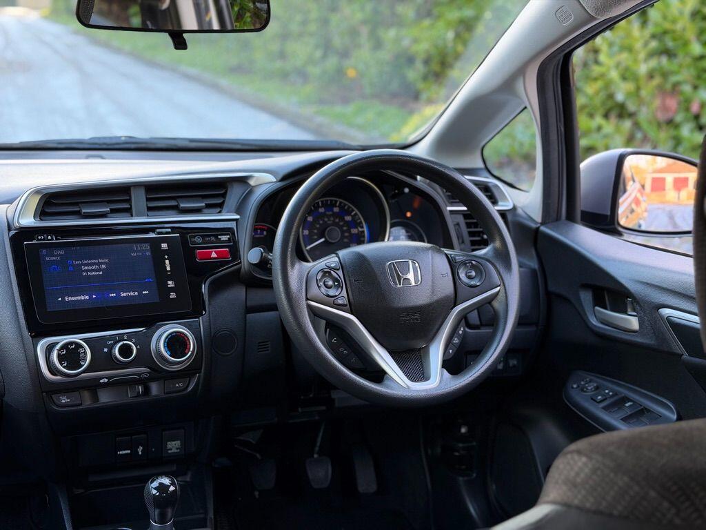 Used Honda Jazz 2017 for sale - 76849603: Photo 17