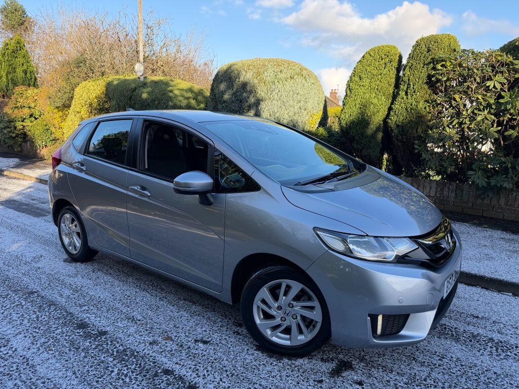 Used Honda Jazz 2017 for sale - 76849603: Photo 2