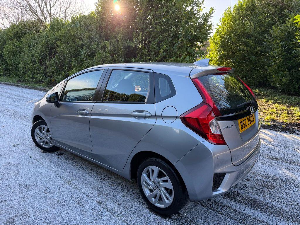 Used Honda Jazz 2017 for sale - 76849603: Photo 8