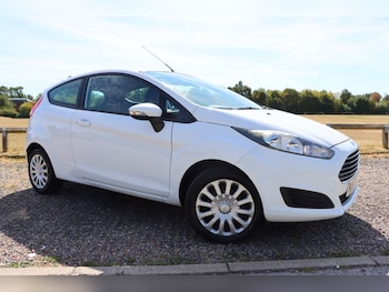Used Ford Fiesta 2015 for sale - 79518271: Photo
