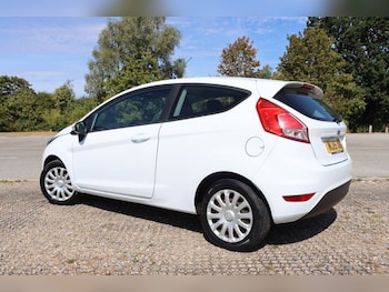 Used Ford Fiesta 2015 for sale - 79518271: Photo