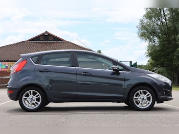 Used Ford Fiesta 2015 for sale - 79448418: Photo
