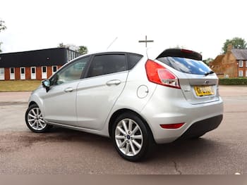 Used Ford Fiesta 2015 for sale - 79619303: Photo