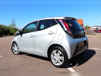 Used Toyota AYGO 2015 for sale - 79448422: Photo