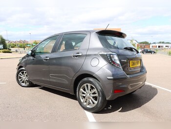 Used Toyota Yaris 2014 for sale - 79448394: Photo
