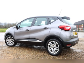 Used Renault Captur 2016 for sale - 79448426: Photo
