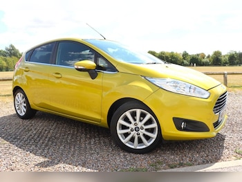 Used Ford Fiesta 2015 for sale - 79448389: Photo