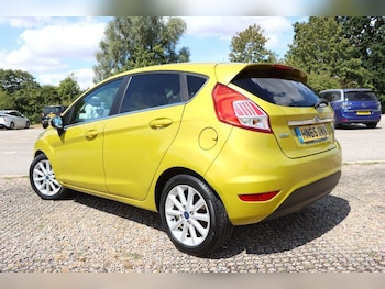 Used Ford Fiesta 2015 for sale - 79448389: Photo