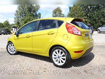 Used Ford Fiesta 2015 for sale - 79448389: Photo