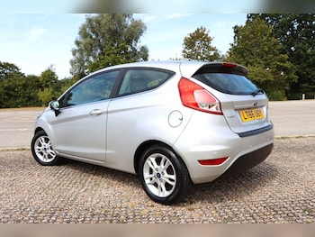 Used Ford Fiesta 2016 for sale - 79448401: Photo