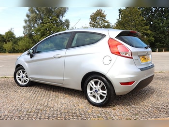 Used Ford Fiesta 2016 for sale - 79448401: Photo
