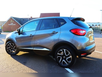 Used Renault Captur 2017 for sale - 79448437: Photo
