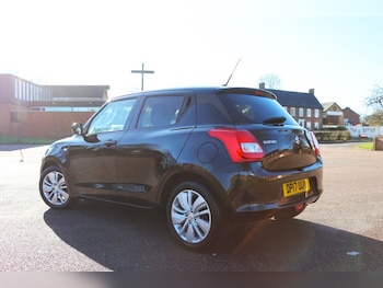 Used Suzuki Swift 2017 for sale - 79448421: Photo