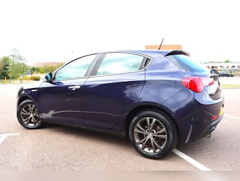 Used Alfa Romeo Giulietta 2011 for sale - 79723096: Photo