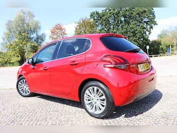 Used Peugeot 208 2016 for sale - 79612483: Photo