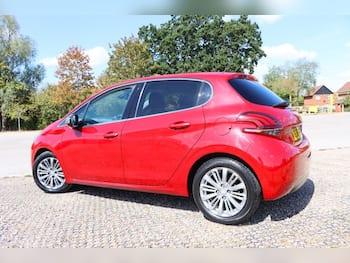 Used Peugeot 208 2016 for sale - 79612483: Photo