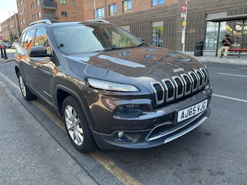 Used Jeep Cherokee 2015 for sale - 79458477: Photo