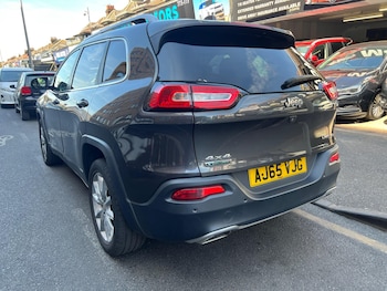 Used Jeep Cherokee 2015 for sale - 79458477: Photo