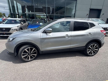 Used Nissan Qashqai 2017 for sale - 78997481: Photo