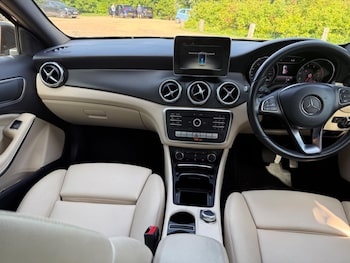 Used Mercedes-Benz GLA 2018 for sale - 78997455: Photo