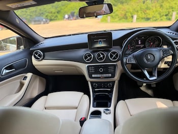 Used Mercedes-Benz GLA 2018 for sale - 78997455: Photo