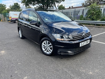 Used Volkswagen Touran 2017 for sale - 79073385: Photo