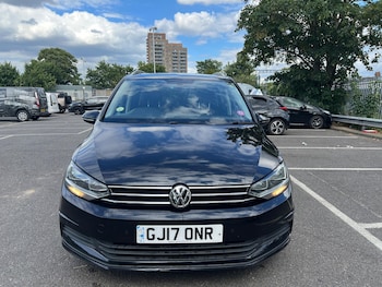 Used Volkswagen Touran 2017 for sale - 79073385: Photo