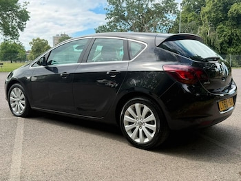 Used Vauxhall Astra 2010 for sale - 79099343: Photo
