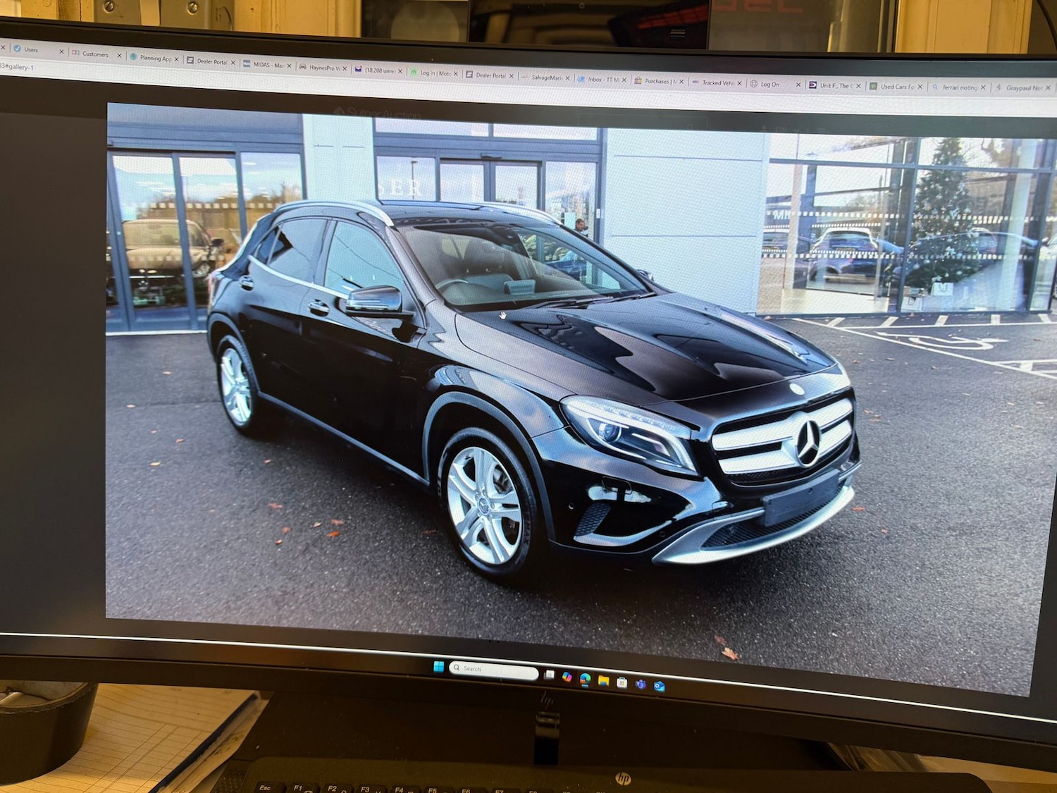 Used Mercedes-Benz GLA 2015 for sale - 76937677: Photo 1