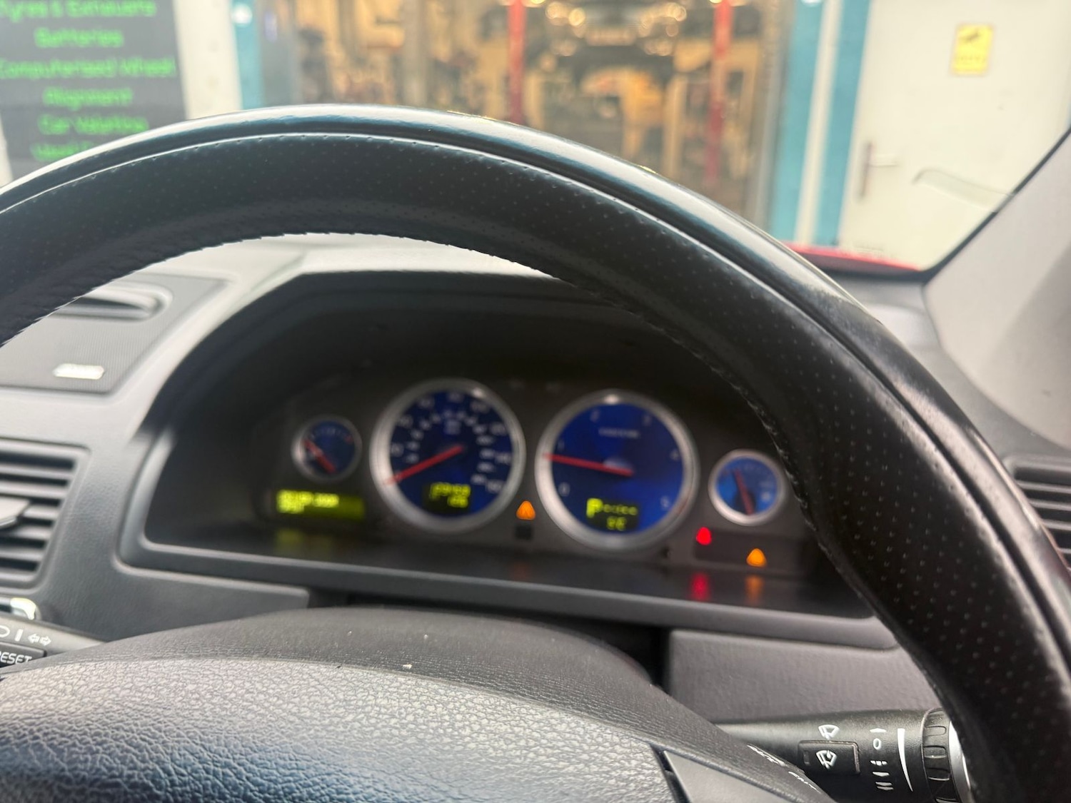 Used Volvo XC90 2009 for sale - 77158082: Photo 15