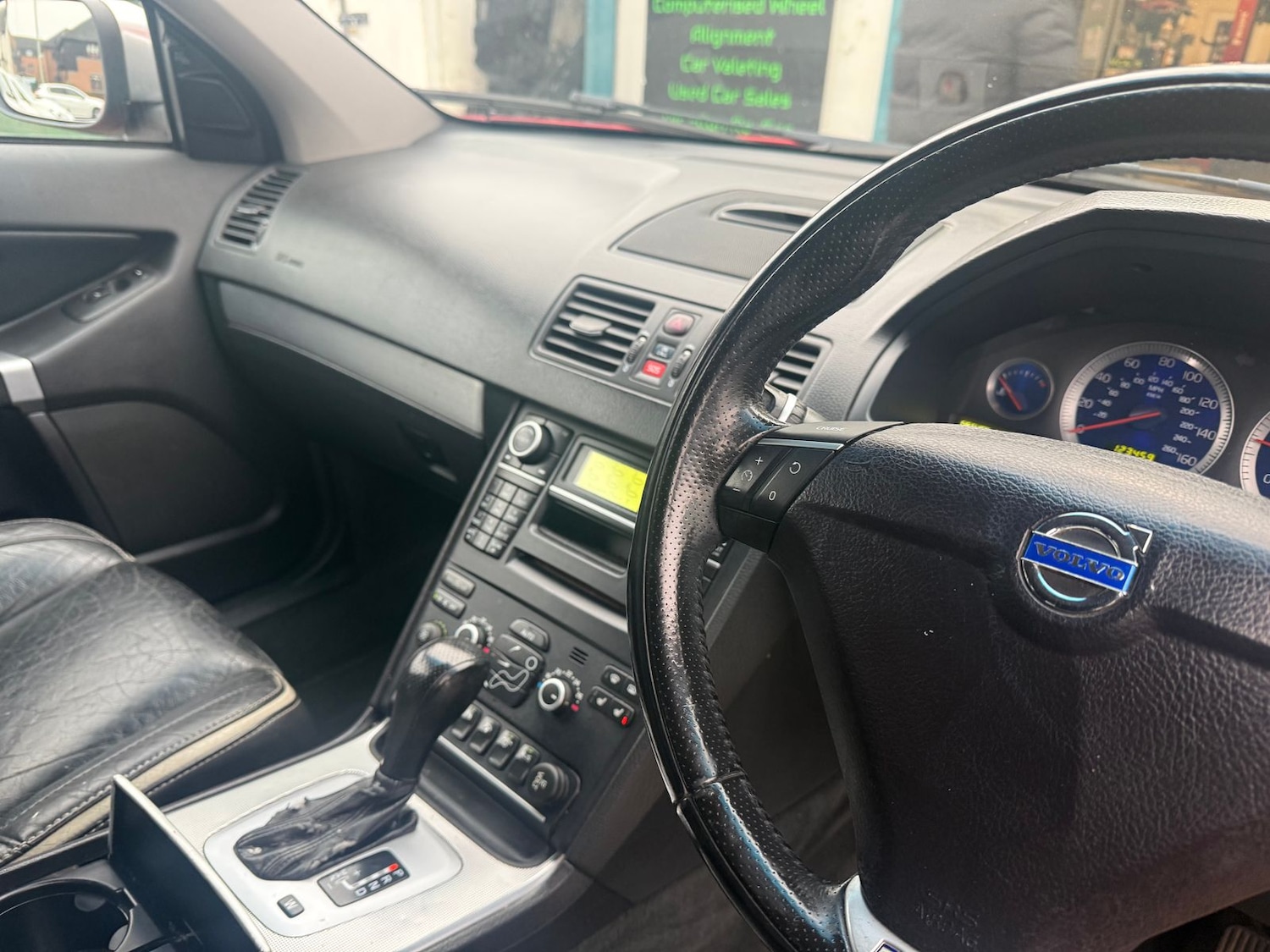 Used Volvo XC90 2009 for sale - 77158082: Photo 16