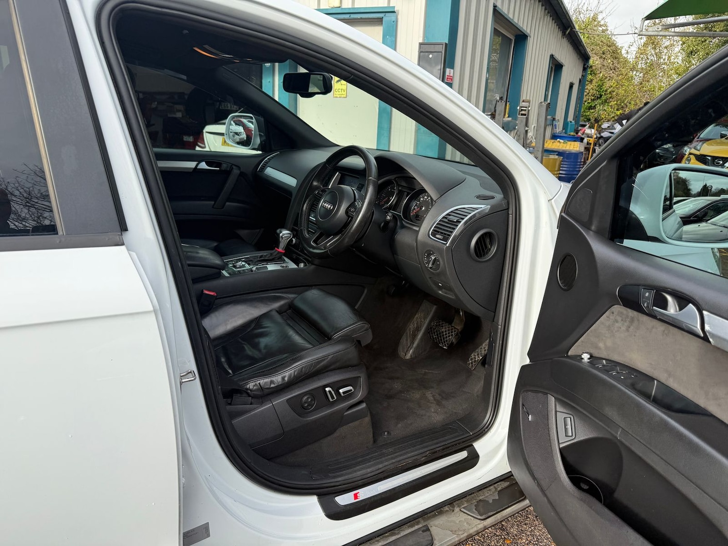 Used Audi Q7 2012 for sale - 76593565: Photo 6