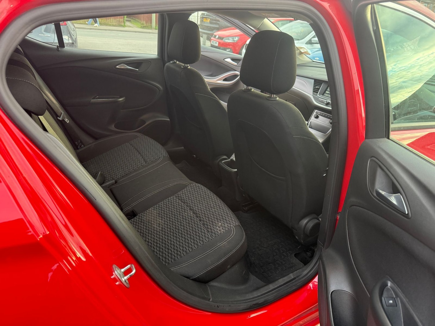 Used Vauxhall Astra 2017 for sale - 78036915: Photo 11