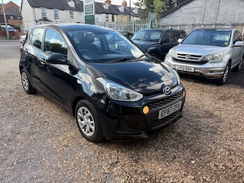 Used Hyundai i10 2017 for sale - 75902341: Photo