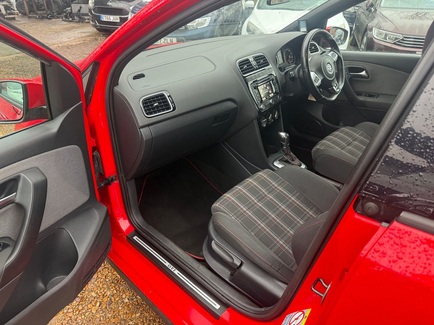 Used Volkswagen Polo 2013 for sale - 77894048: Photo 7