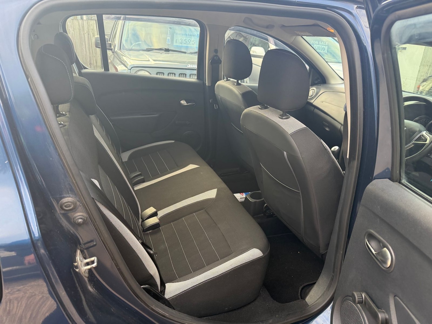 Used Dacia Sandero Stepway 2017 for sale - 76217008: Photo 11