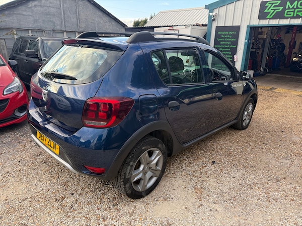 Used Dacia Sandero Stepway 2017 for sale - 76217008: Photo 5
