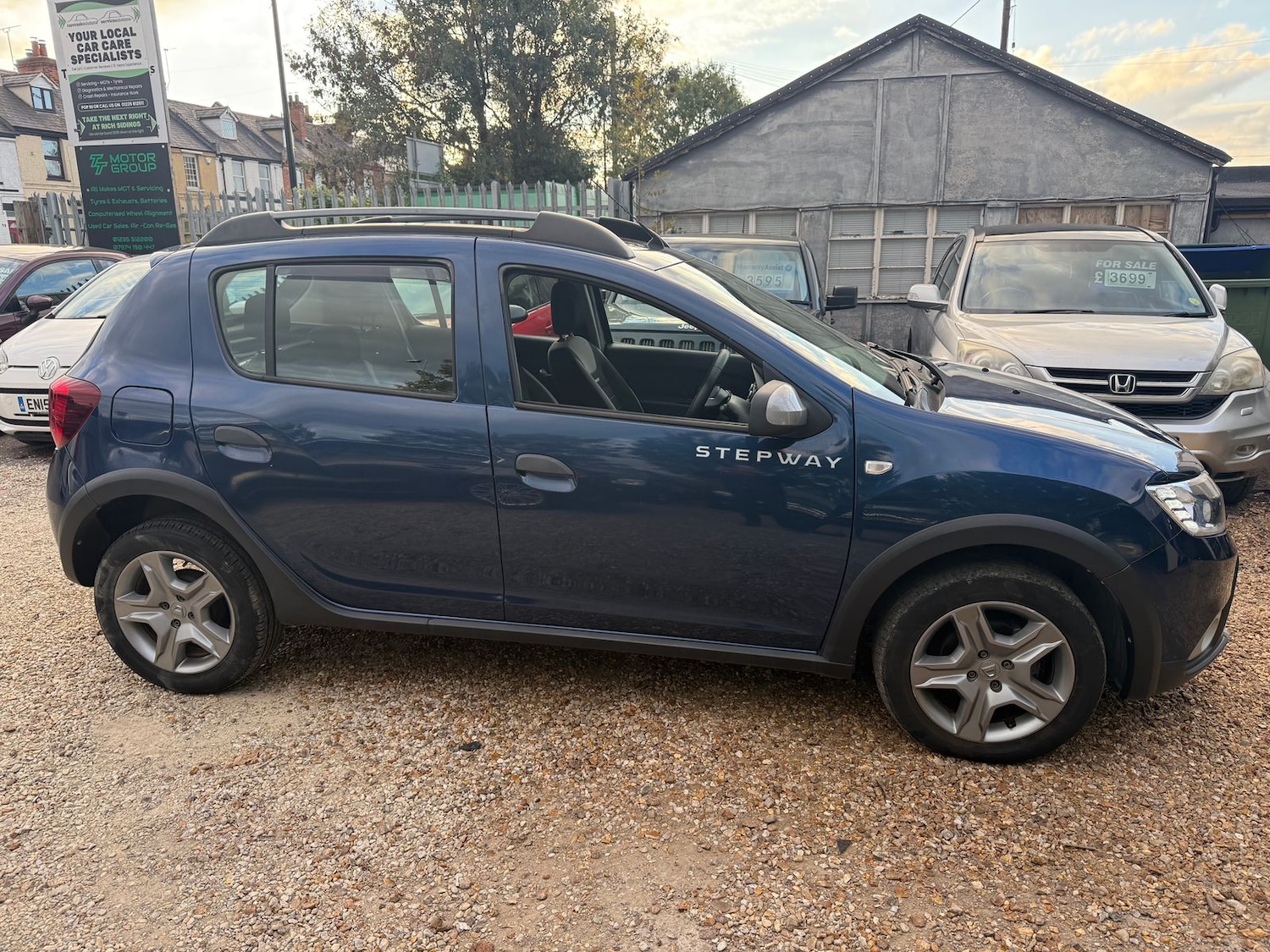 Used Dacia Sandero Stepway 2017 for sale - 76217008: Photo 6