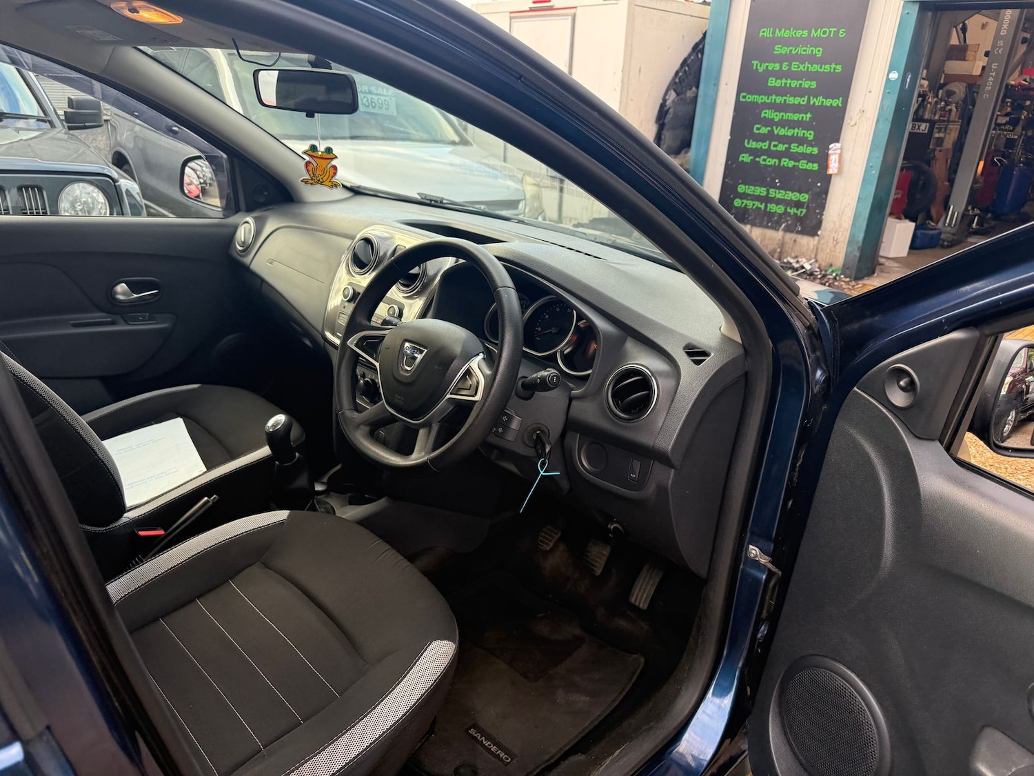 Used Dacia Sandero Stepway 2017 for sale - 76217008: Photo 7