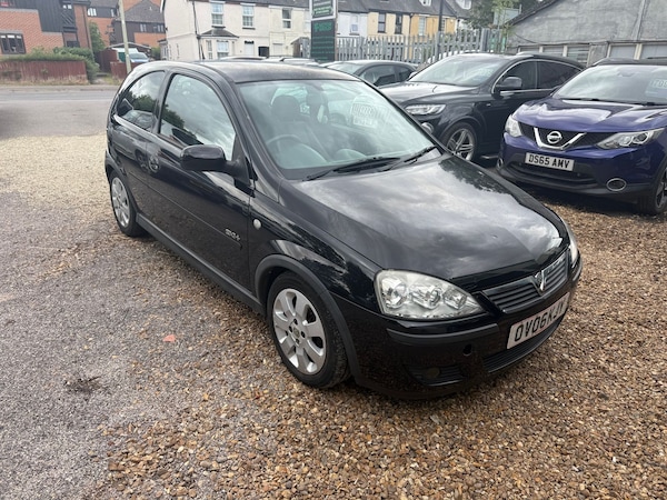 Cheap Vauxhall Corsa 2006 - 1.2i 16v SXi+ Hatchback 3dr Petrol Manual (139 g/km, 79 bhp) for sale in Didcot, Oxfordshire