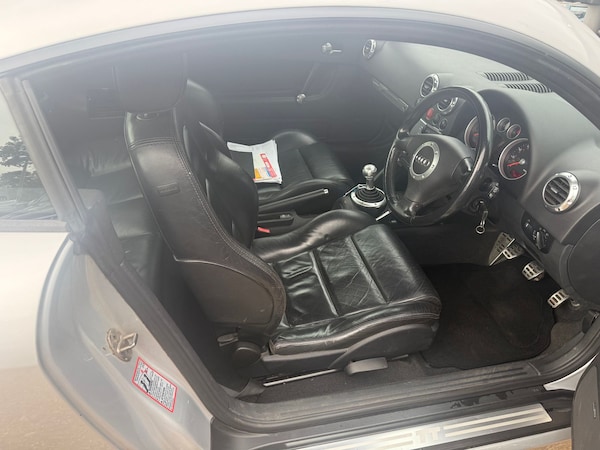 Used Audi TT 2002 for sale - 76176220: Photo 9