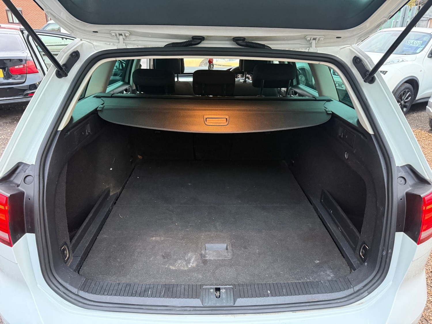 Used Volkswagen Passat 2015 for sale - 77178250: Photo 10