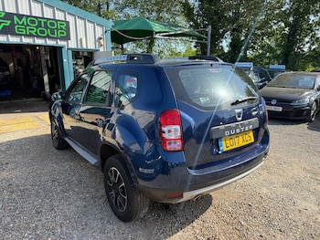 Used Dacia Duster 2017 for sale - 78466947: Photo