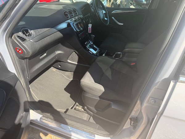 Used Ford S-Max 2010 for sale - 75565653: Photo 12