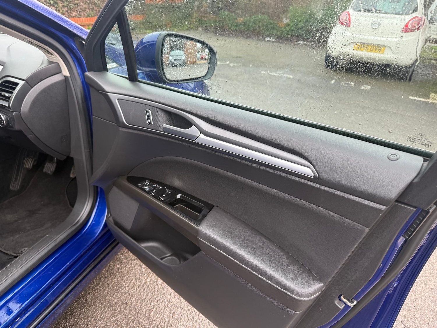 Used Ford Mondeo 2015 for sale - 78036923: Photo 4